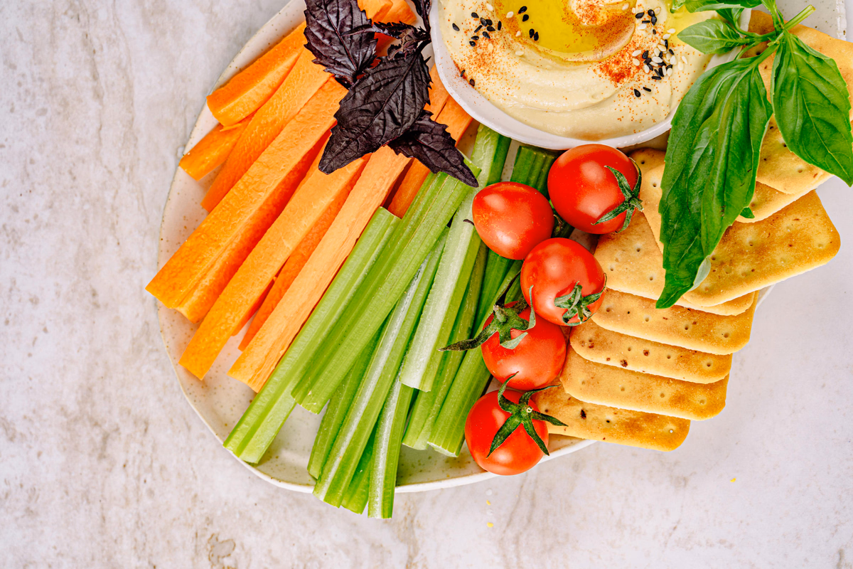 Greek Hummus with Crudités